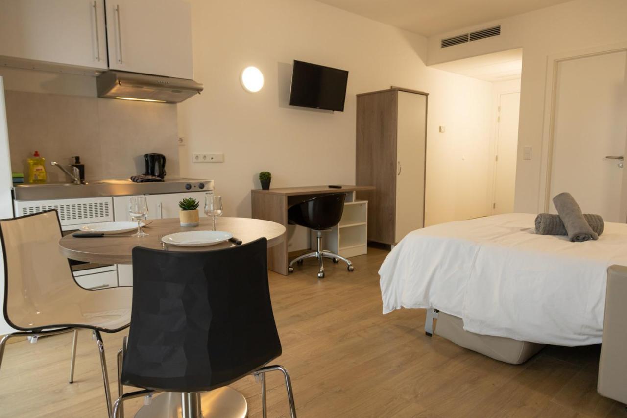 דירות אש-סור-אלזט Modern Chic Immaculate Studio Near City Center Belval מראה חיצוני תמונה